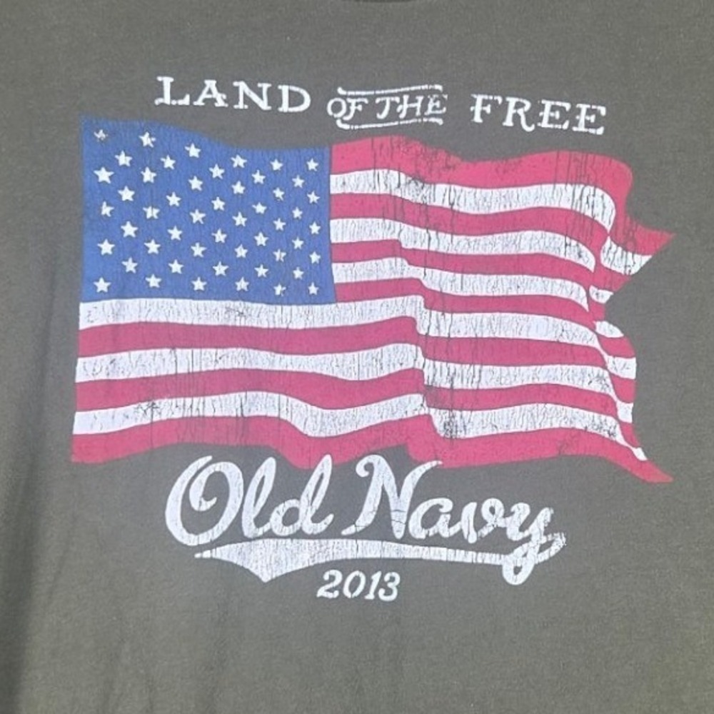 Old Navy Graphic Tee Women XL Green Land of the Free Flag 2013 Short Sleeve